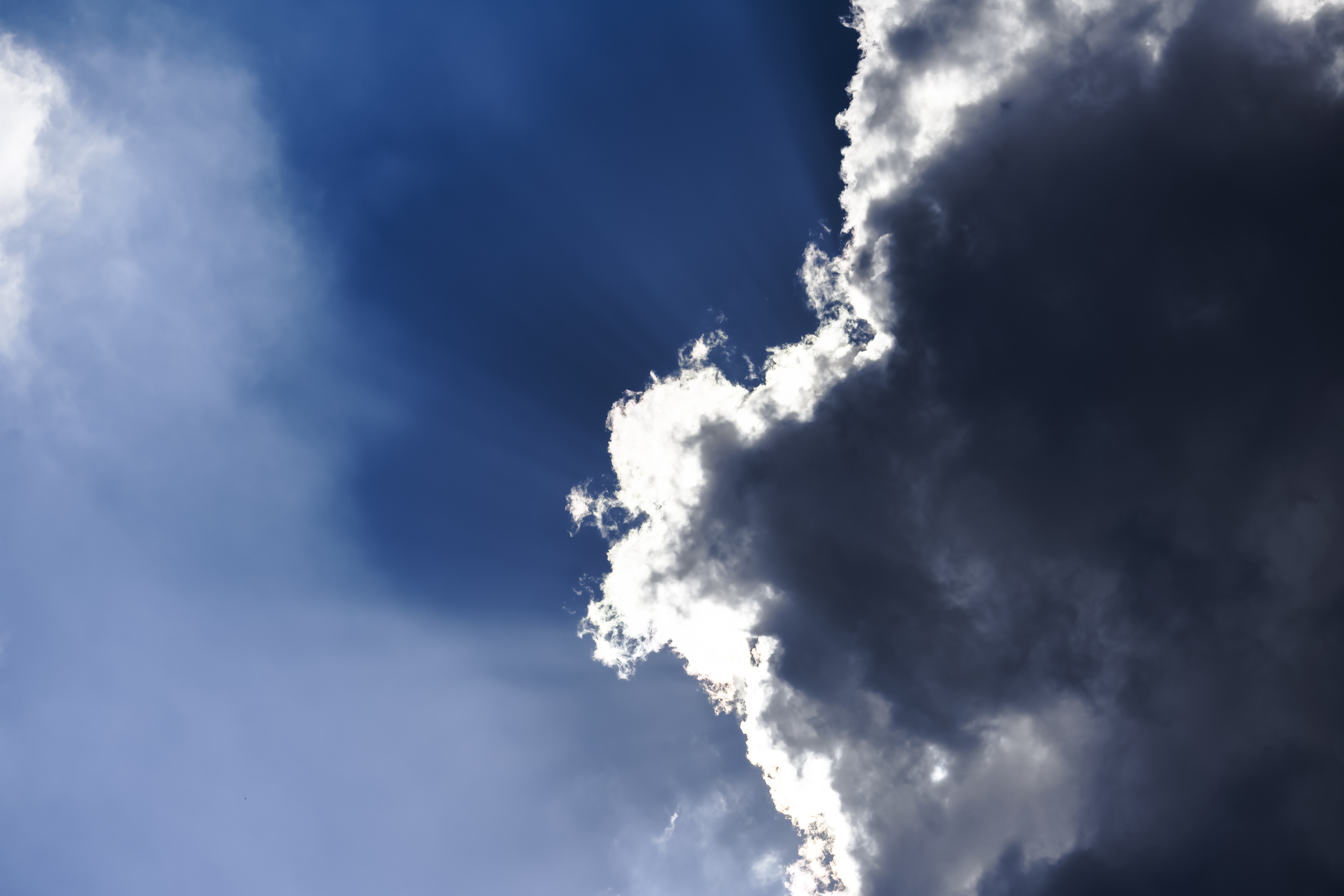 Towering cumulus cloud build-up of the kind that drives go/no-go weather decisions